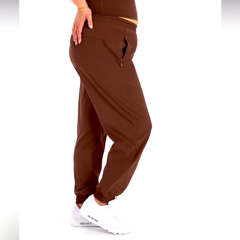 Earth Summit Track Pant